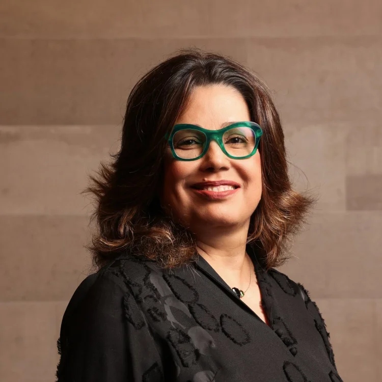 Retrato de Ana Luiza Valadares